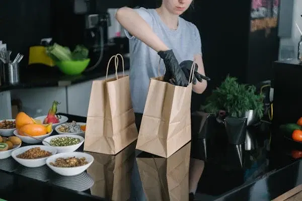 How Does Food Market Hub Solve the Problems that Arise While Ordering Ingredients for Restaurant